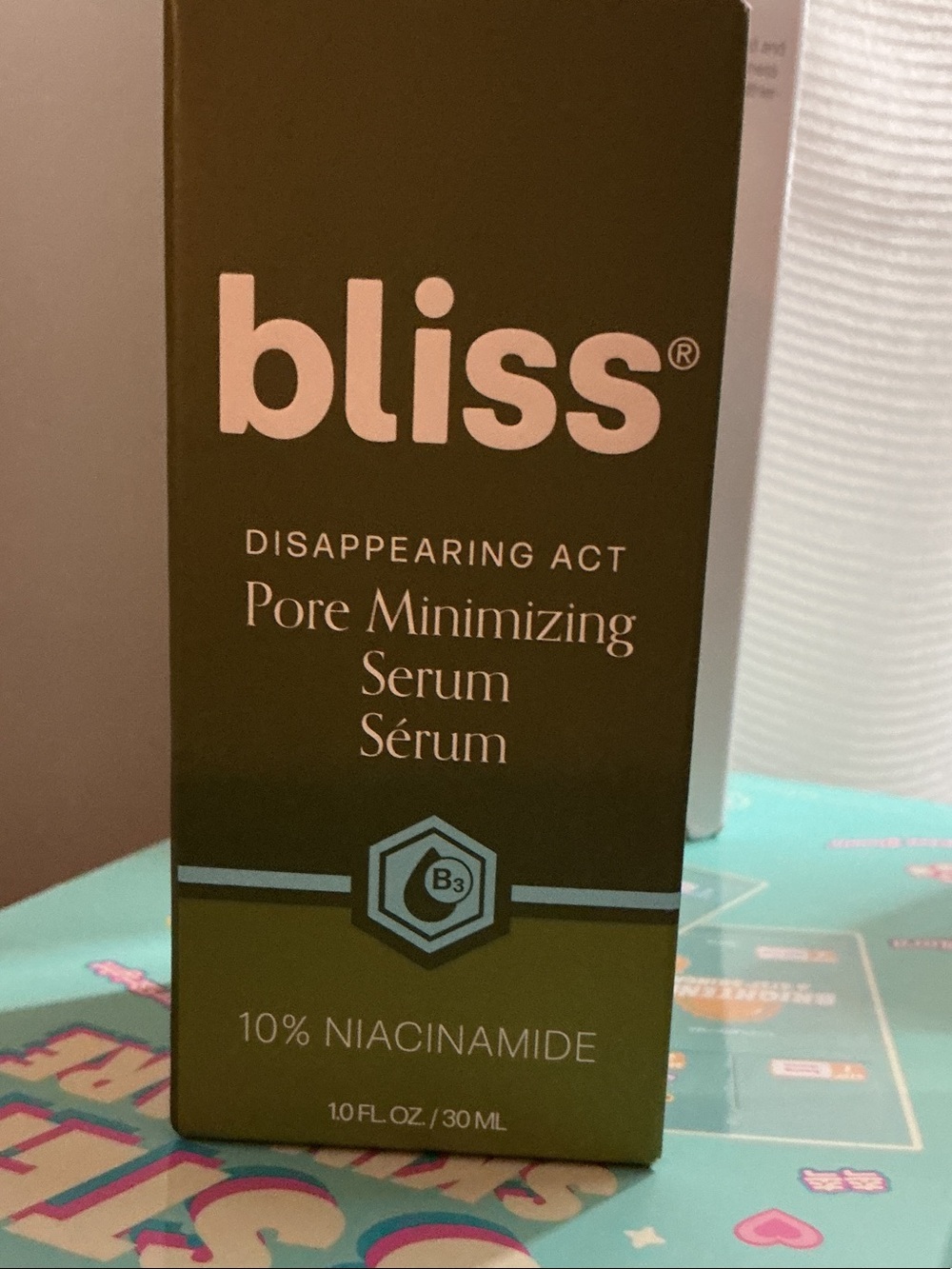 Bliss Disappearing Act Pore Minimizing Serum - Olive Green Packaging